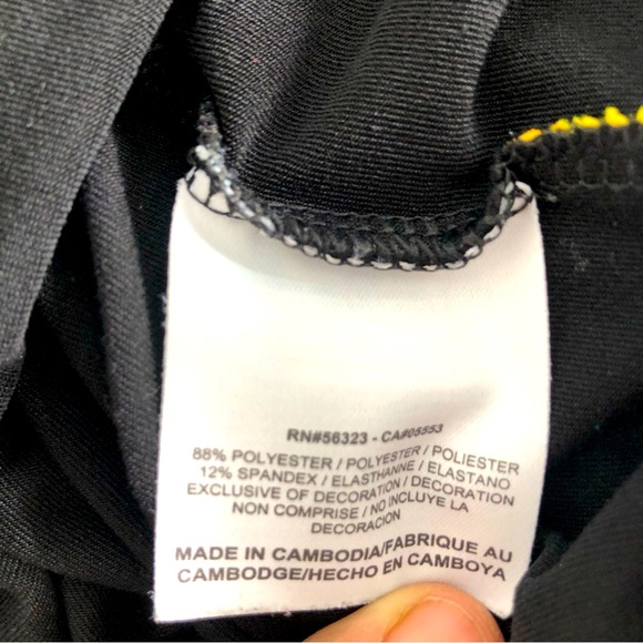 Nike Dry Fit Livestrong Golf shirt Size XXL Color Black yellow trim short sleeve - Picture 7 of 7